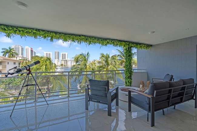 Building Photo - 468 Golden Isles Dr