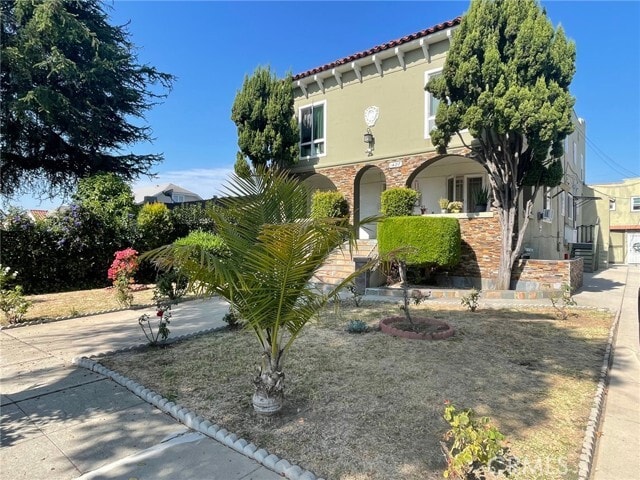 Building Photo - 1427 S Chapel Ave