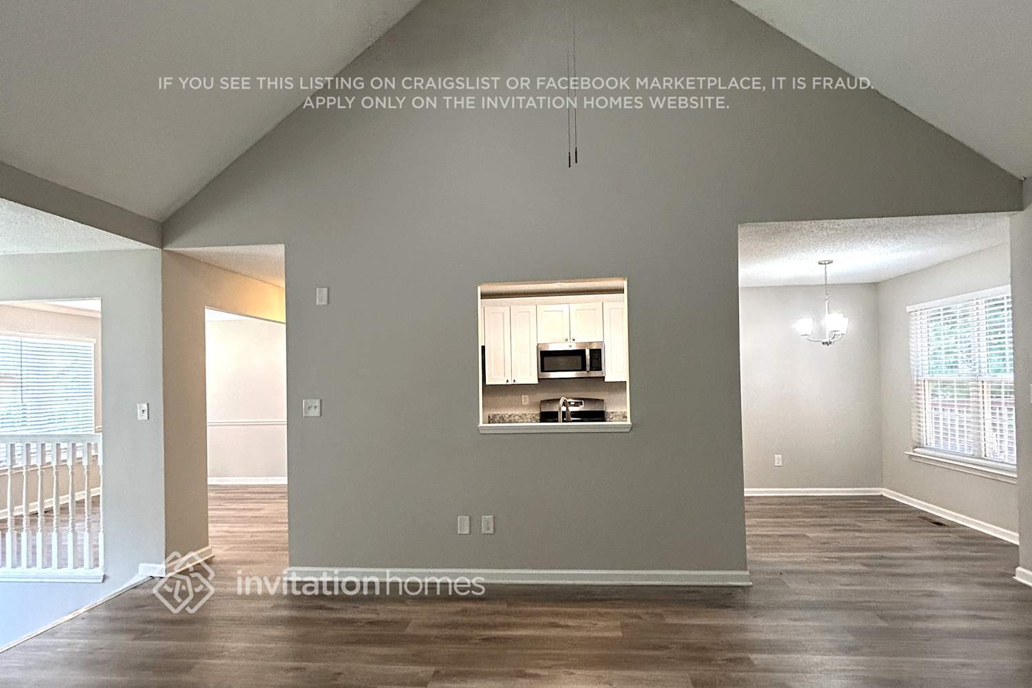 Building Photo - 5726 Graceland Dr SW