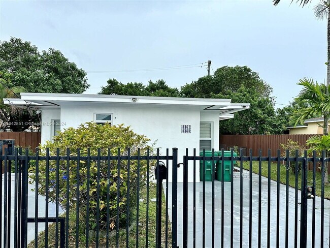 Building Photo - 3463 NW 6th St