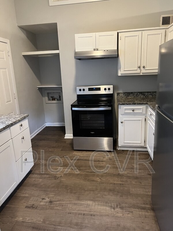 Building Photo - 855 Goodson Dr