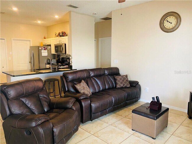 Building Photo - 4243 Waterside Pointe Cir