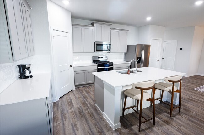 Building Photo - 211 Brazen Forest Trl