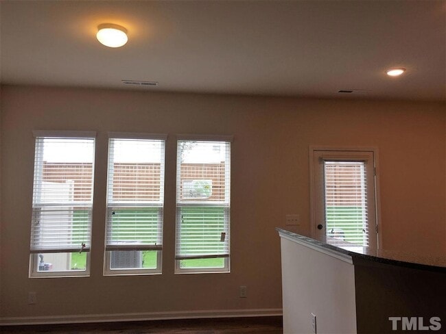 Building Photo - 1041 Laceflower Dr