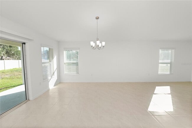 Building Photo - 2547 Zachary Taylor Wy