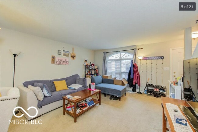 Building Photo - 3057 Armory Dr