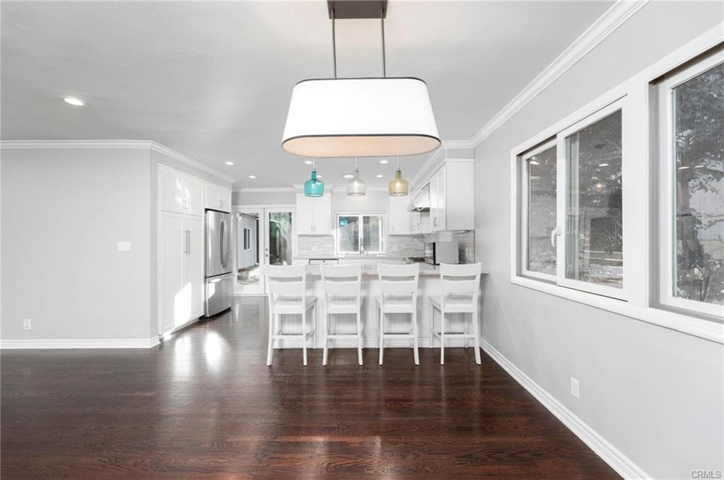 Building Photo - 1340 1st St