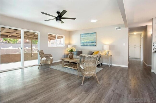 Building Photo - Beautiful 3 BD, 2 BA Home in Clairemont w/ Garage & Spacious Yard!