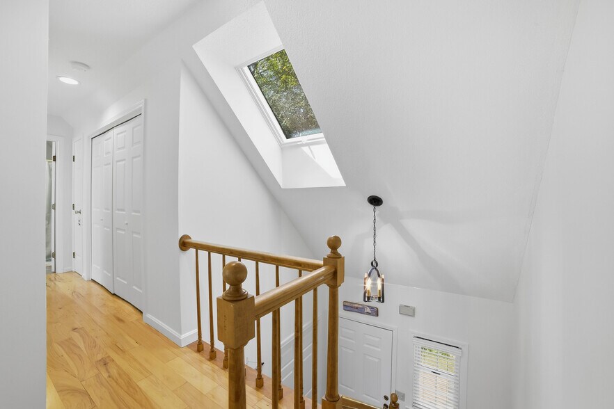 Hallway/Laundry 2nd floor - 3 Rosewood Ln
