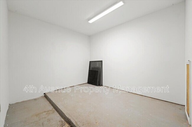 Building Photo - 500 Padens Chase Ct