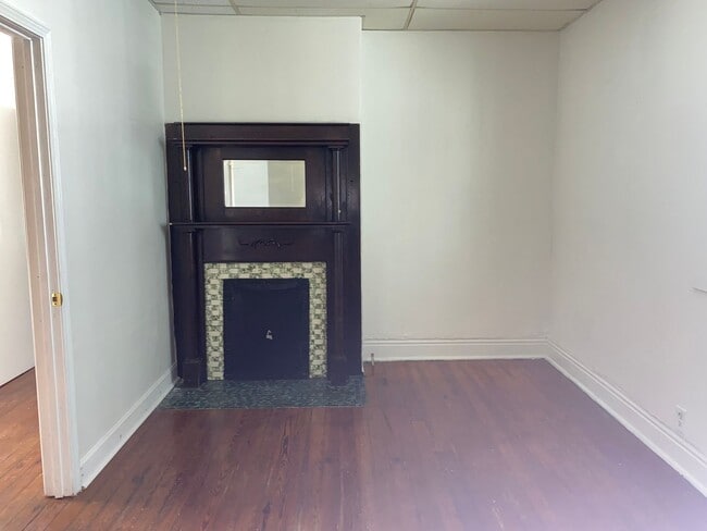 Building Photo - Spacious 2 bedroom home in Portland
