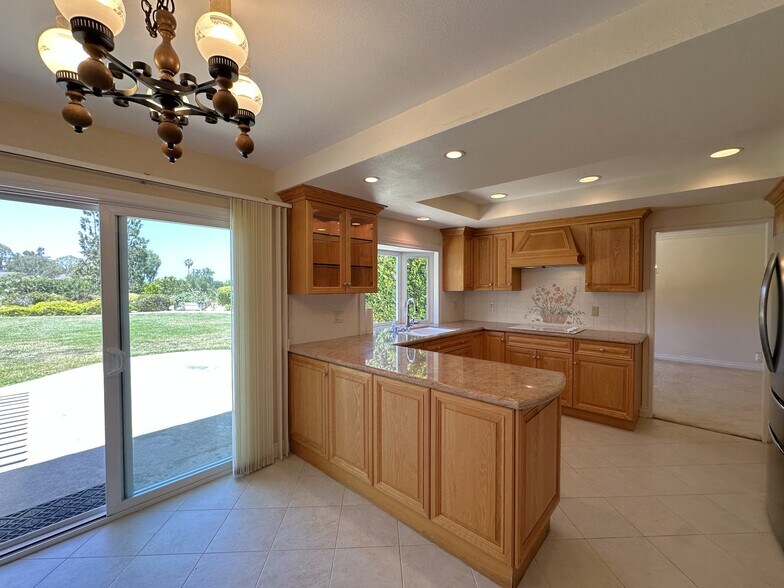 Building Photo - 26543 Academy Dr