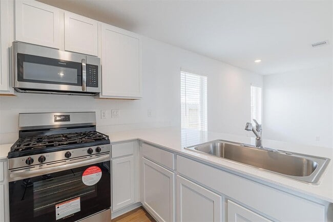 Building Photo - 3110 Spanish Oak Ln