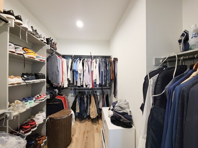 Building Photo - This 4-bedroom, 3-bathroom, two-story residence comes with a generous two-car attached garage. Re...