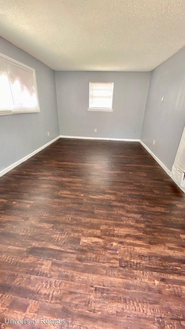 Building Photo - 1606 22nd St