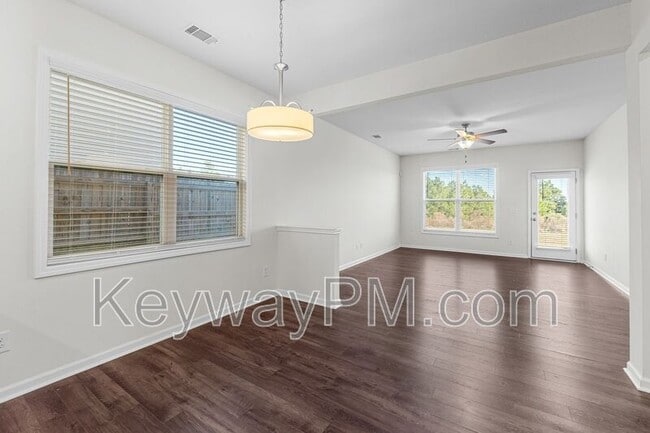 Building Photo - 4150 Thimbleberry Dr