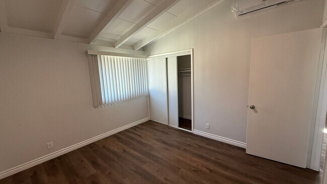 Building Photo - Incredible Remodled 4 bedroom House