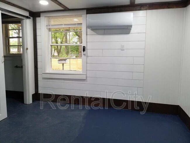 Building Photo - 621 Arlington Ave