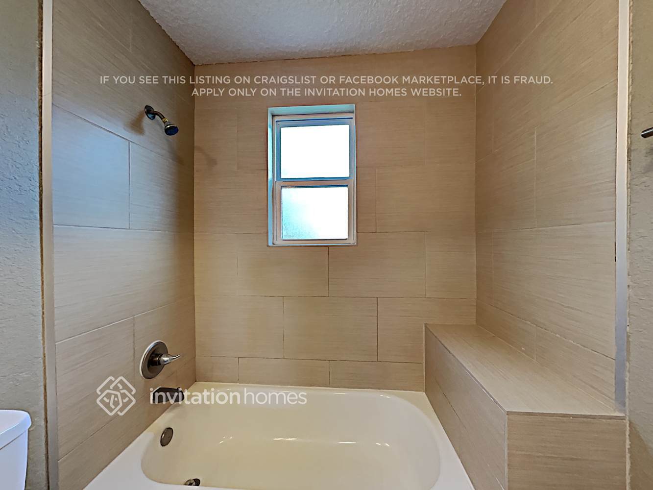 Building Photo - 410 4th St S