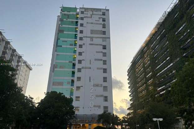 Primary Photo - 1250 West Ave