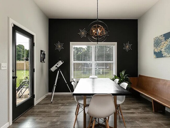 Building Photo - Your Dream Home Just Hit the Market – Don’t Miss Out!