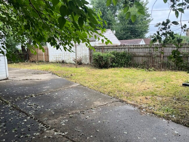 Building Photo - 16045 Edmore Dr