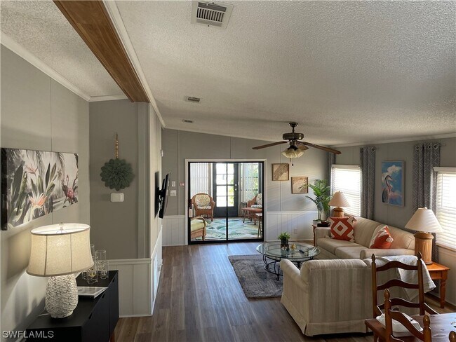 Building Photo - 14519 Paul Revere Loop