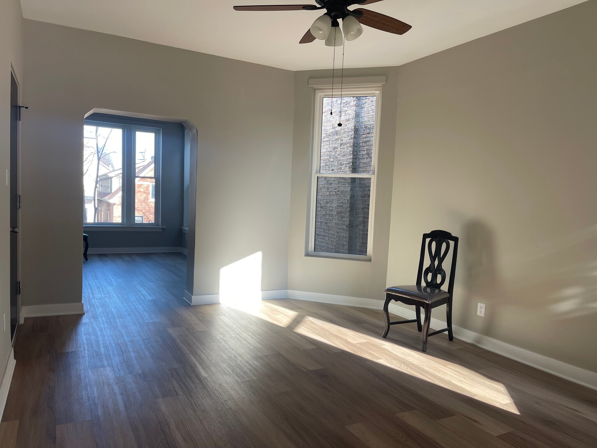 Building Photo - 2733 W Crystal St