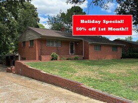 Building Photo - 5538 Rich Rd