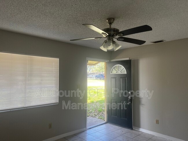 Building Photo - 7739 Range Dr