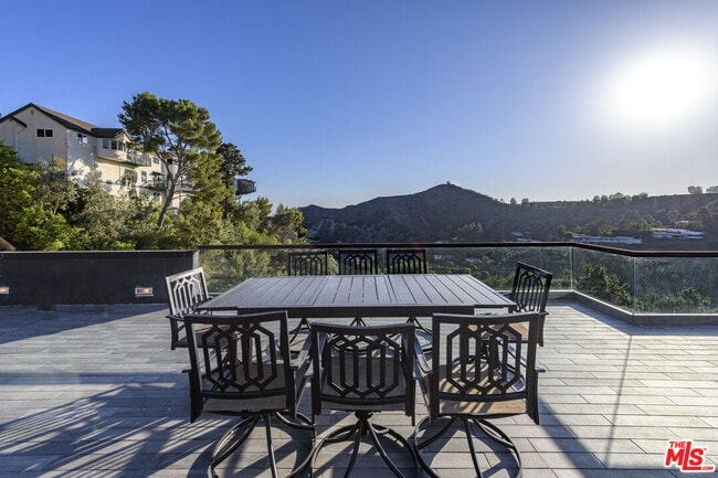 Building Photo - 2271 Gloaming Way