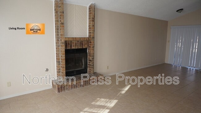 Building Photo - 6069 Bridalveil Dr