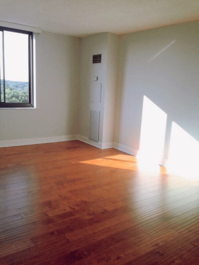 Building Photo - 5500 Holmes Run Pkwy