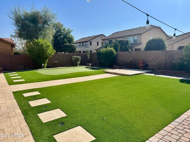 Building Photo - 3641 E Kingbird Pl