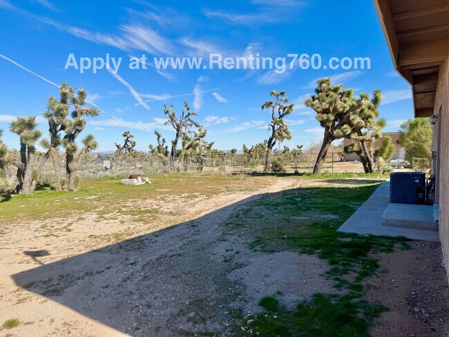 Building Photo - 57212 Chipmunk Trail