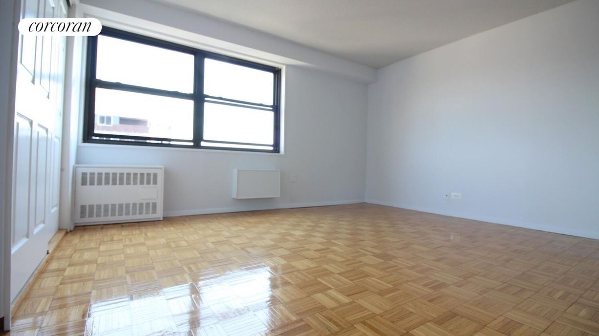 Building Photo - 401 2nd Ave