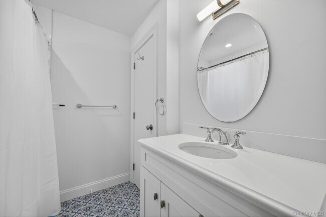 Building Photo - 47 S 6th St