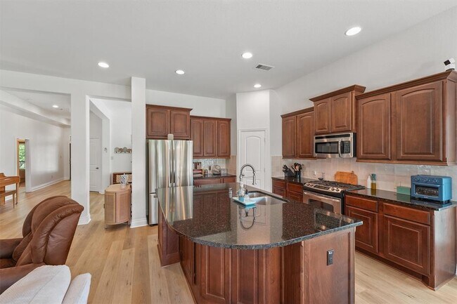 Building Photo - 28803 Crested Butte Dr