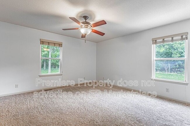 Building Photo - 9652 McGee St