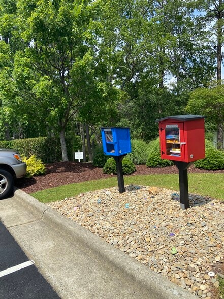 Building Photo - 615 Metro Sta