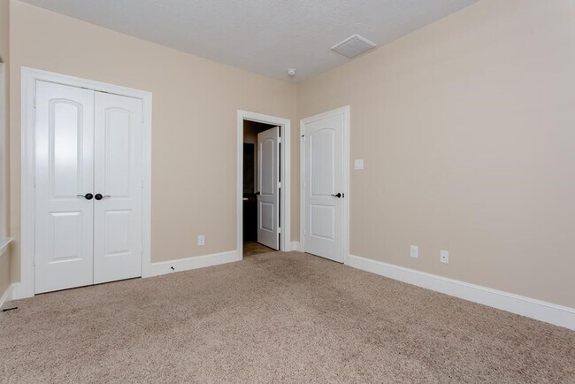 Building Photo - 1106 Hempstead Villa Ln