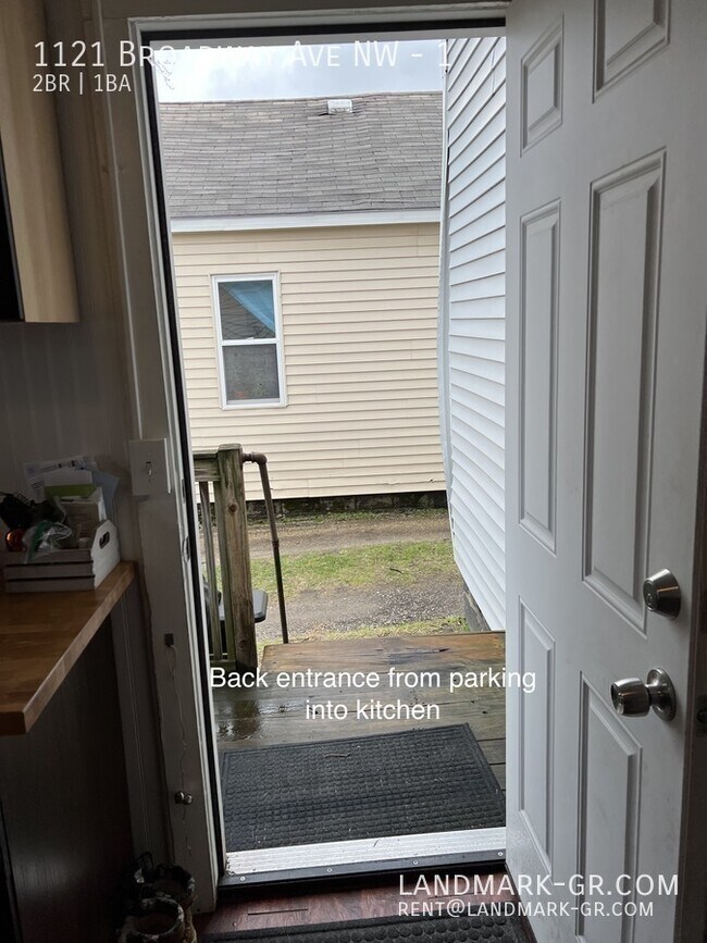 Building Photo - 1121 Broadway Ave NW