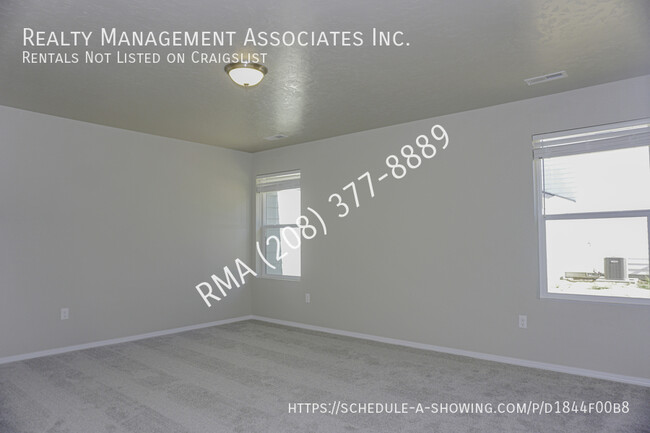 Building Photo - Spacious 4 Bedroom House in Nampa