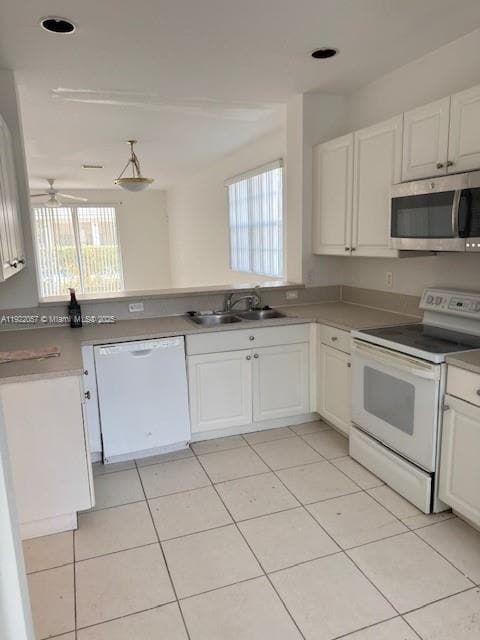 Building Photo - 677 NW 42nd Ave