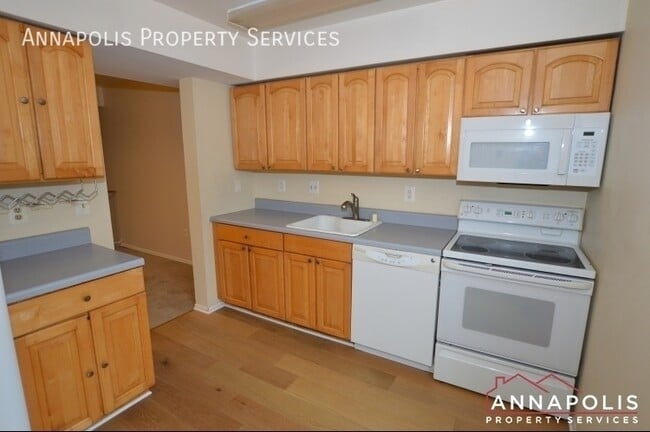 Building Photo - 430 Knottwood Ct