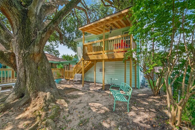 Building Photo - 407 Fairbanks St