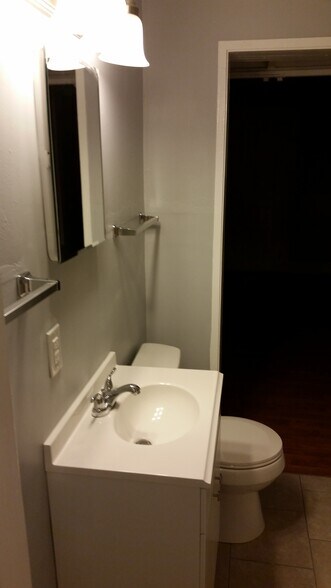 Bathroom - 6148 Winthrop Ave