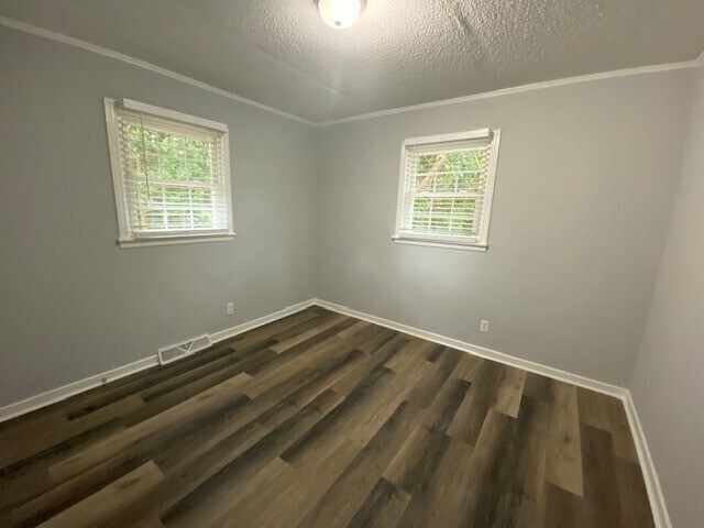 Building Photo - 4103 Baker St