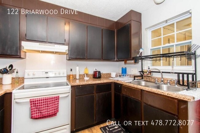 Building Photo - 122 Briarwood Dr