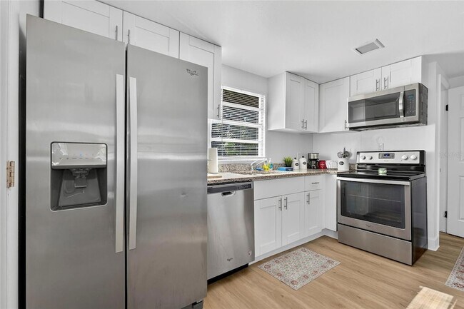 Building Photo - 4214 W Ohio Ave